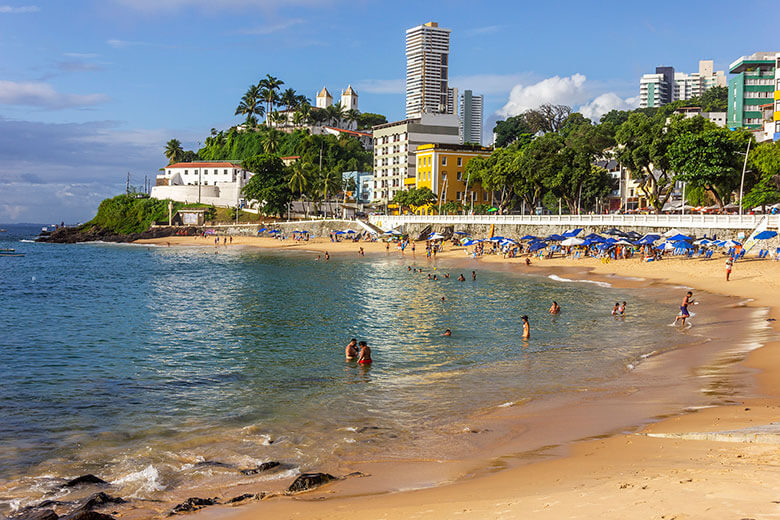 Passeio de lancha para Porto da Barra saindo de Salvador